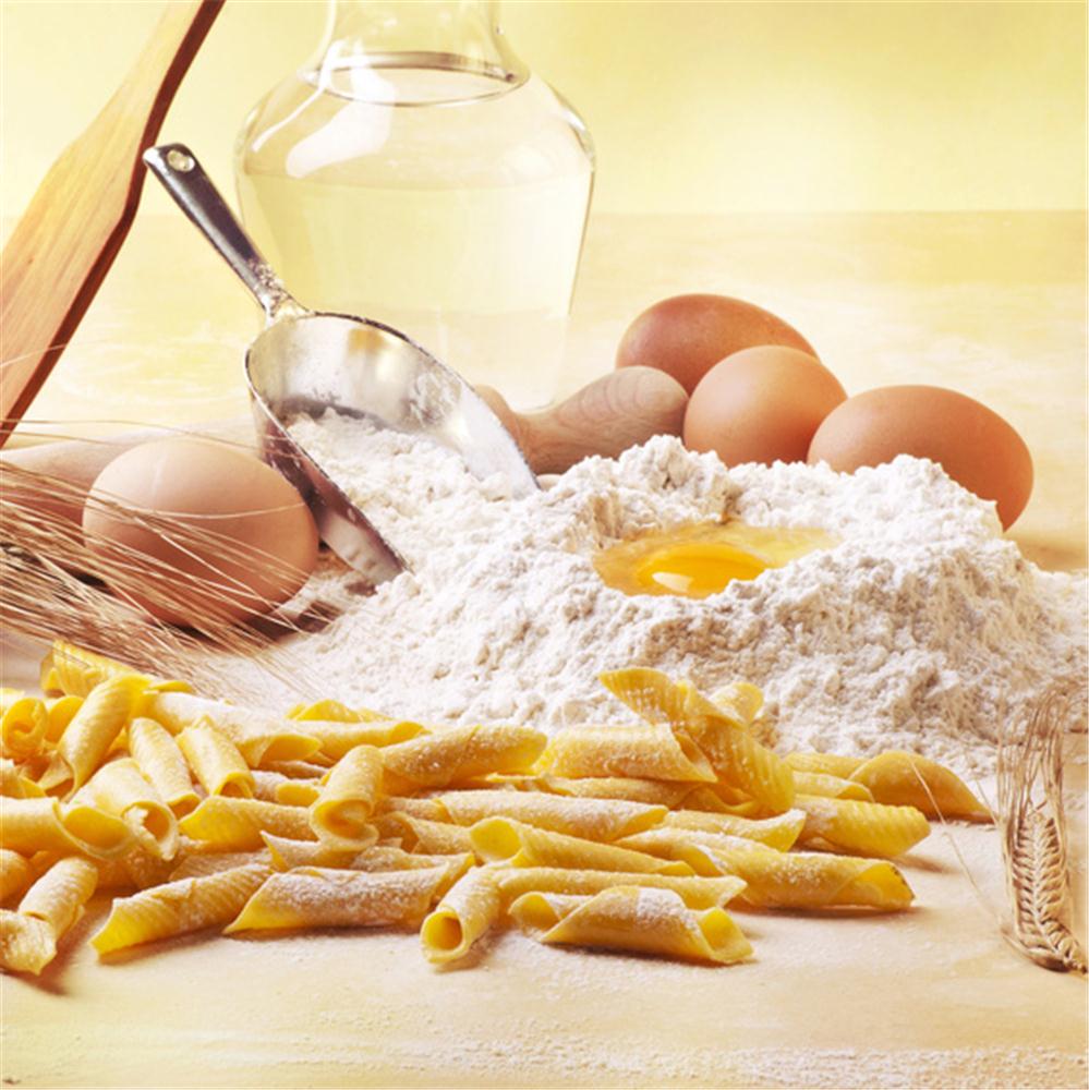 selbst-gemachte-nudeln-pasta